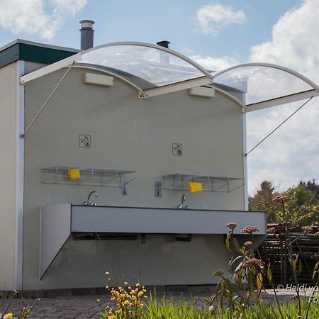 De Veenborg Kolham Bagian luar foto